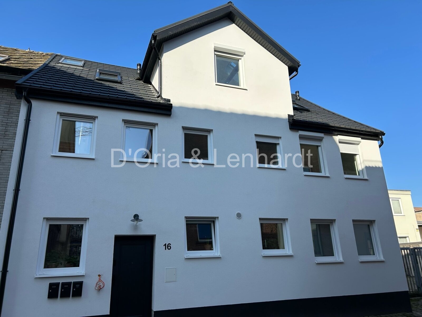 Attraktive zwei-Zimmer-Wohnung zu verkaufen!