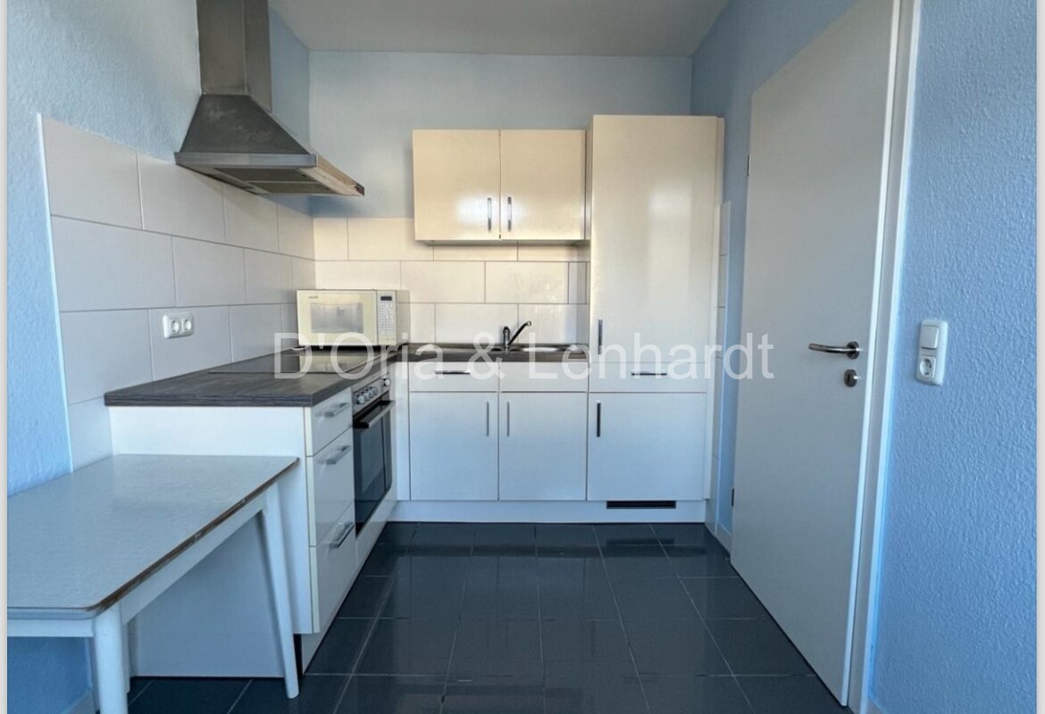 Verkauft ! Zwei Zimmer Wohnung mit Balkon