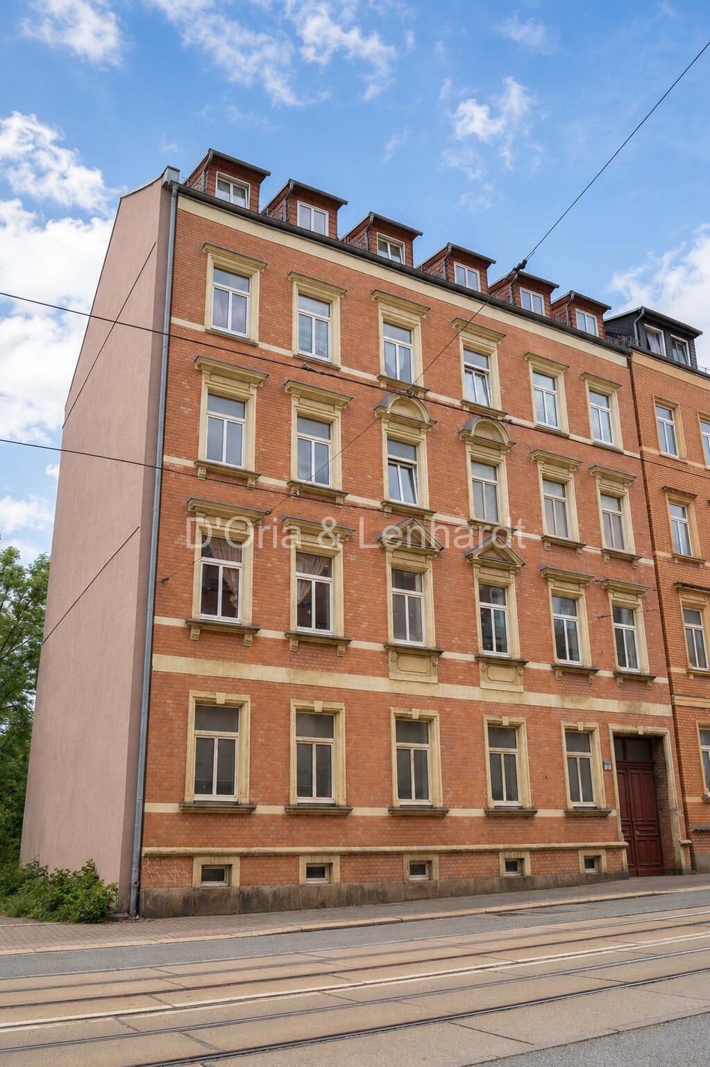 Moderne 1-Zimmer-Wohnung mit neuer Einbauküche in zentraler Lage von Zwickau
