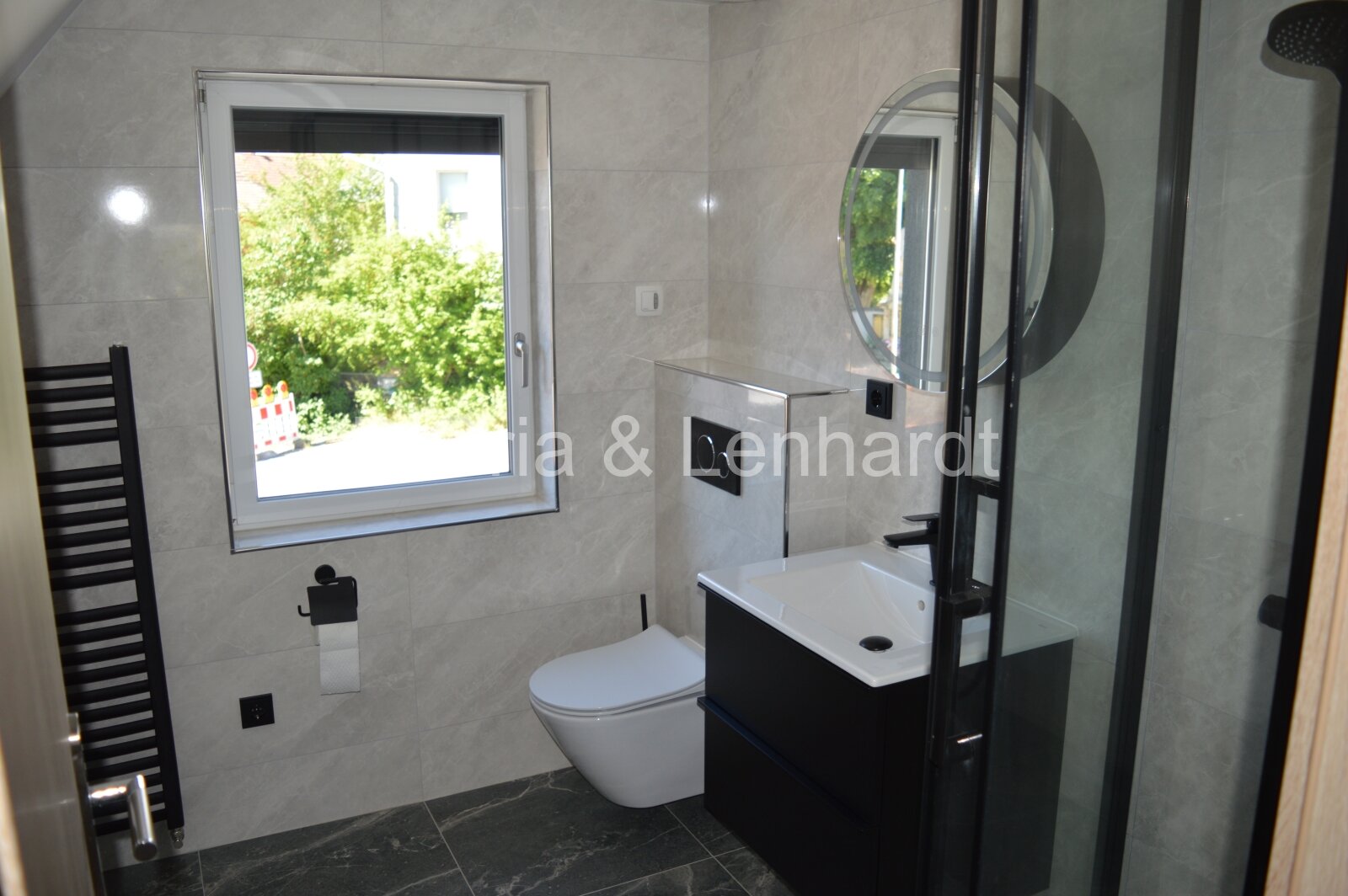 Badezimmer . OG Badezimmer . OG